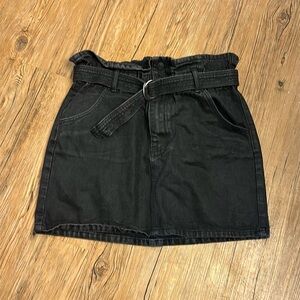 Vervet Women’s Skirt Black Size Medium